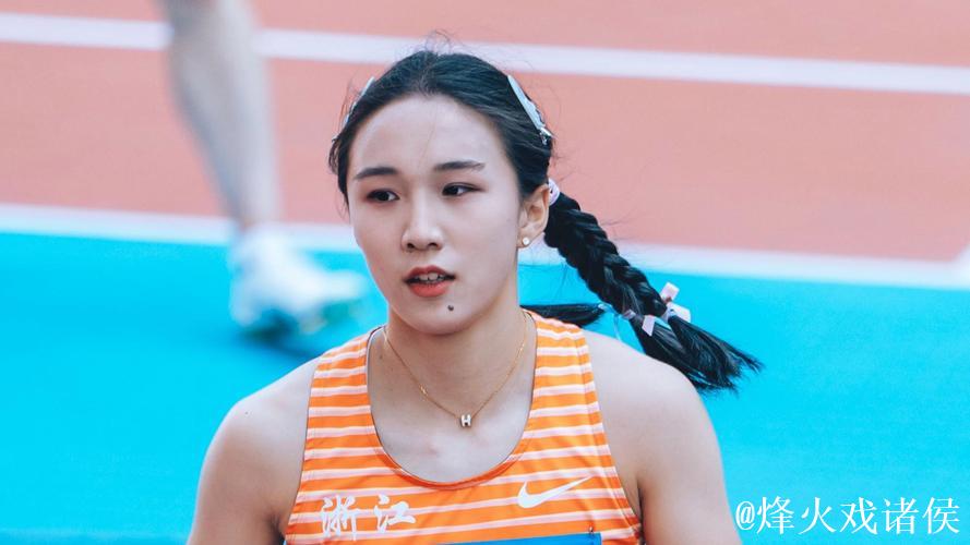 女子100米决赛 陈妤颉打破亚洲青年纪录夺冠